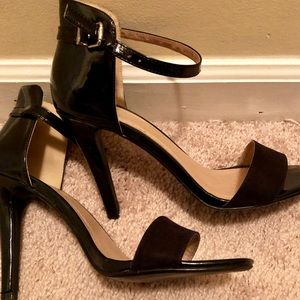 Black patent leather, open toe heels